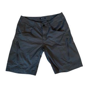 Arcteryx cargo shorts, zipper pockets
